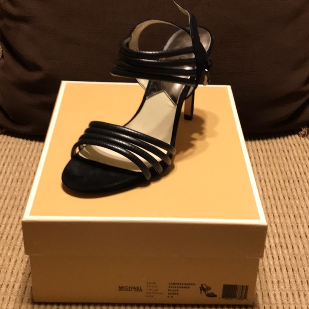 Micheal Kors Heel
